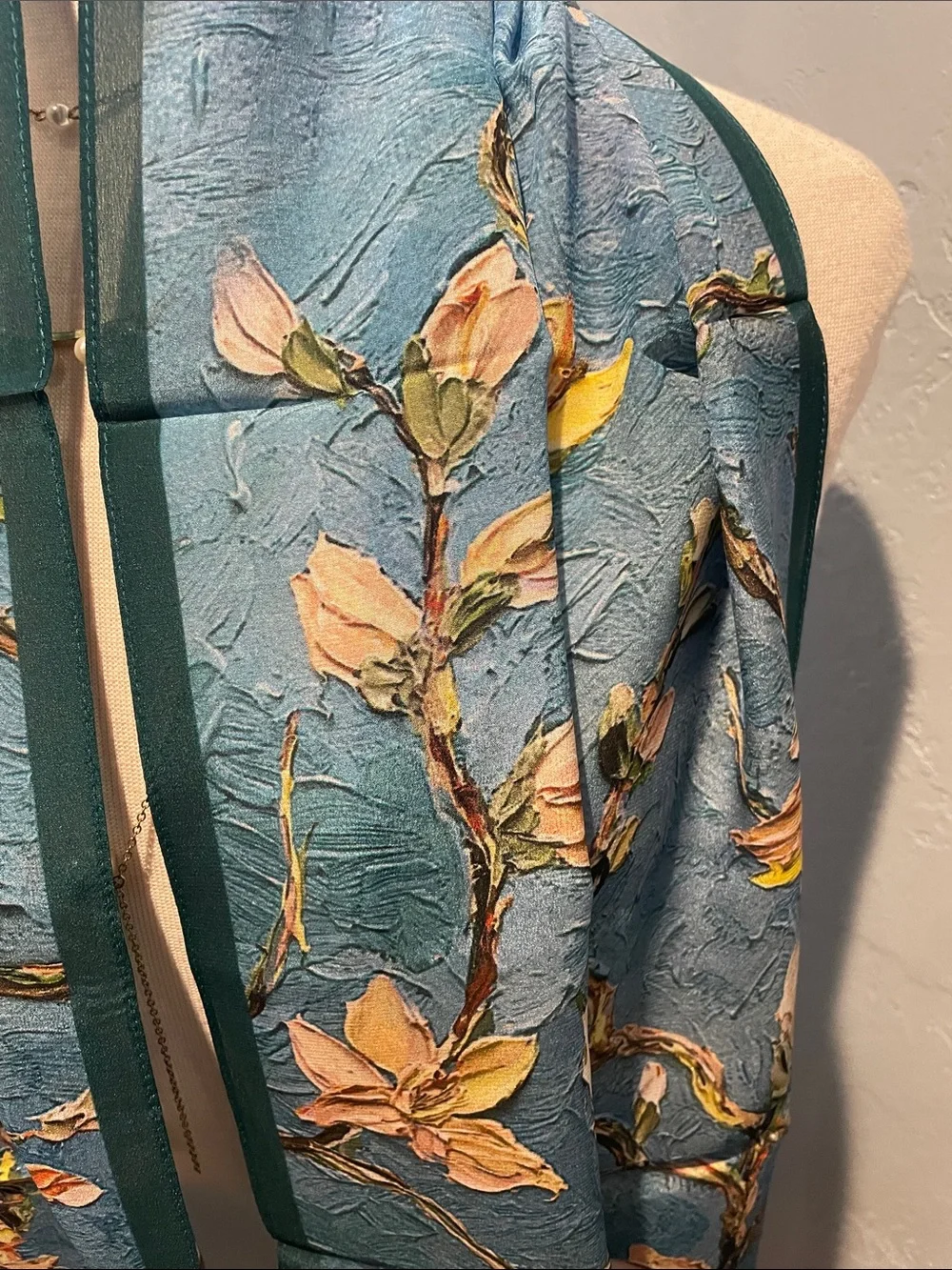 NWT 100% silk Almond Blossoms by Van Gogh Scarf